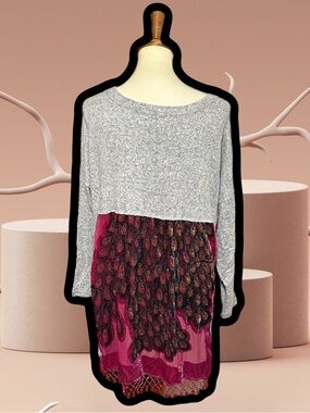 🌈 Beautiful Soft Gray Embroidered Velvet Top